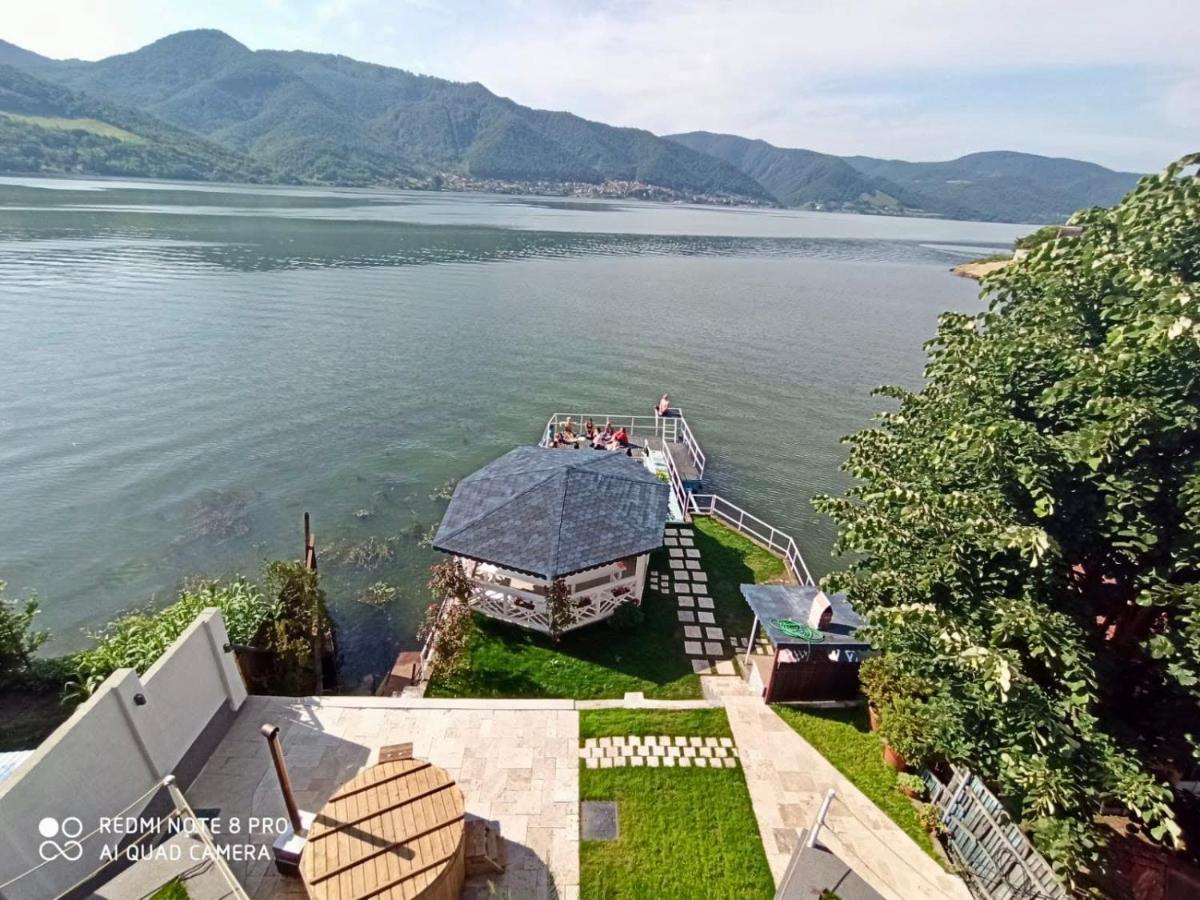 Noah River House Оршова Экстерьер фото